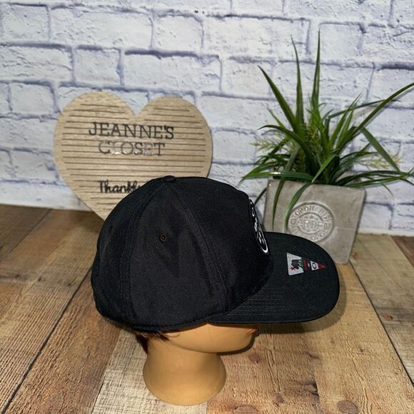 Oakley ‘75 Black And White Flat Bill SnapBack One Size Adjustable Hat Cap - Picture 9 of 9